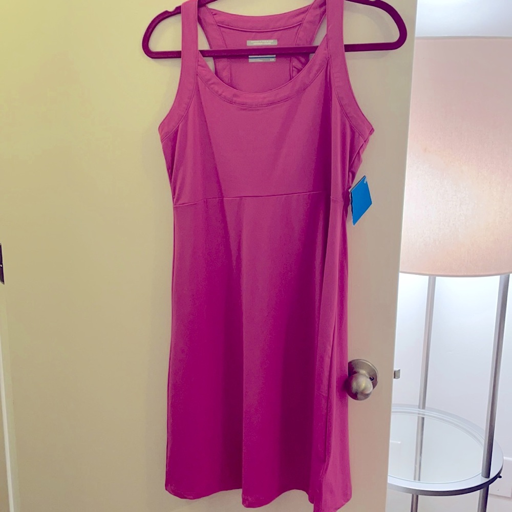 NWT SM Columbia Fuchsia Omni-Wick Racerback Dress
